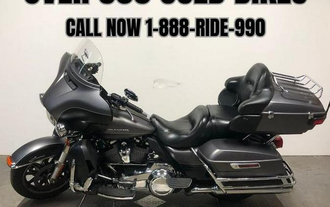 2017 Harley-Davidson® Electra Glide Ultra Limited - FP8268