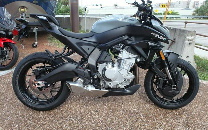 2026 CFMOTO NK 675
