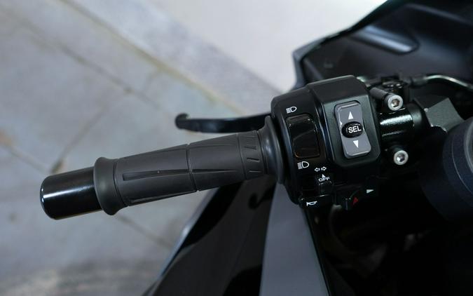 2025 Kawasaki Ninja® ZX™-6R KRT Edition ABS