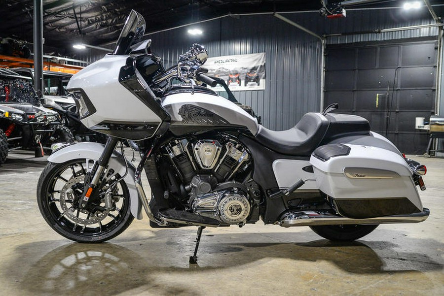 2024 Indian Motorcycle® Challenger® Limited with PowerBand Audio Package Ghost White Metallic