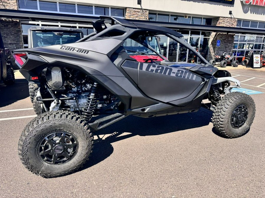 2024 CAN AM 8GRF