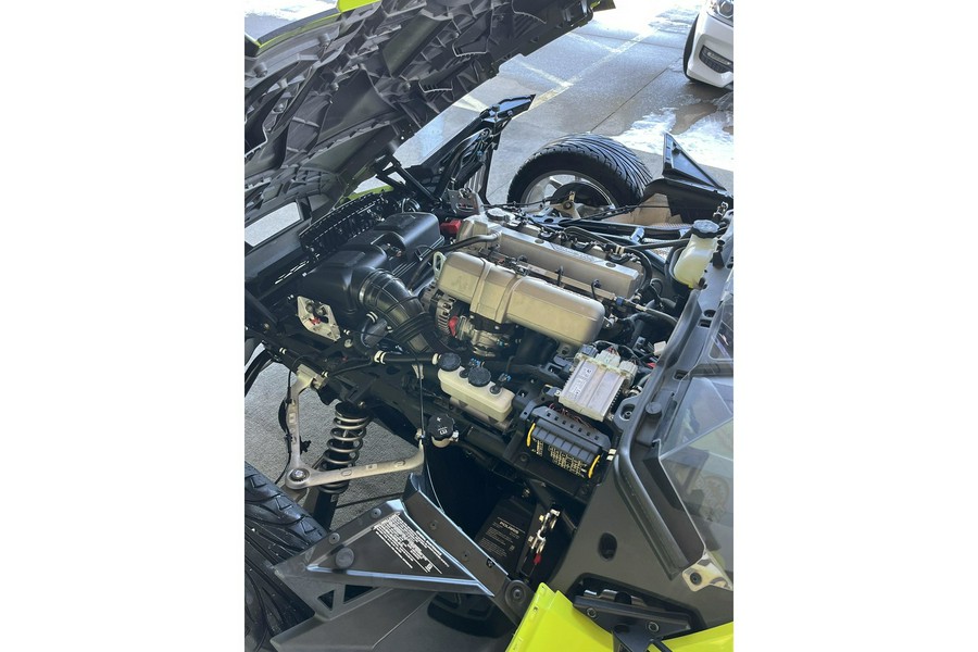 2023 Slingshot Slingshot SL - Neon Lime (Manual)