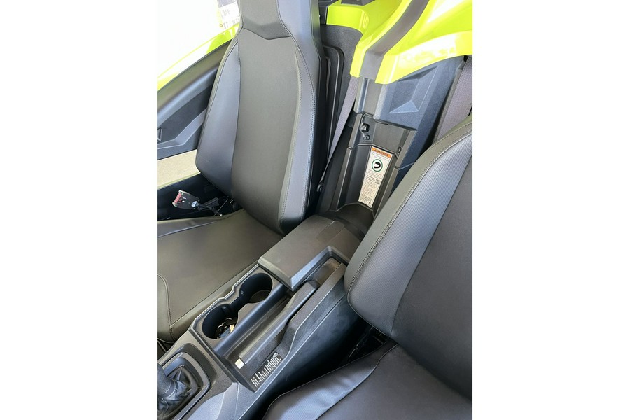 2023 Slingshot Slingshot SL - Neon Lime (Manual)