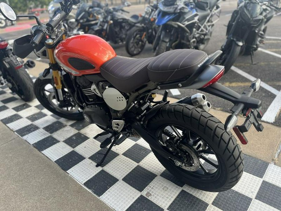 2026 Triumph Scrambler 400 X Baja Orange/Aluminium