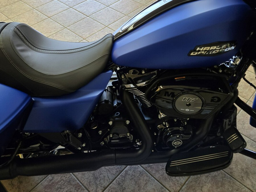 2026 Harley-Davidson® Road Glide® Aurora Blue Denim - Black