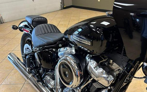 2026 Harley-Davidson® FXBB - Street Bob®