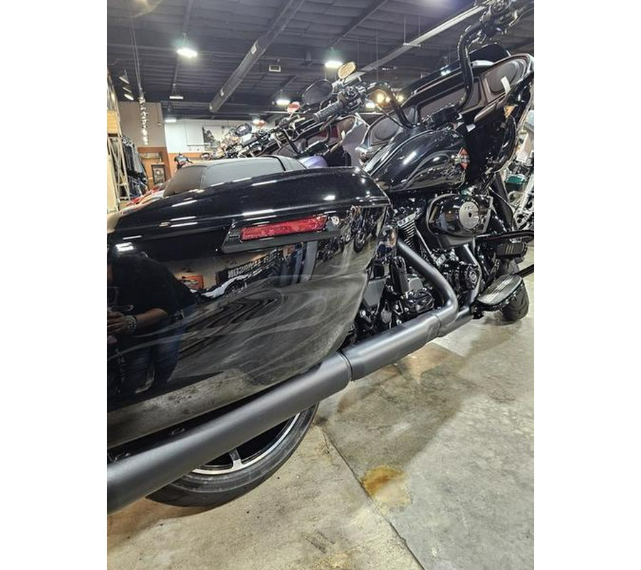 2025 Harley-Davidson® FLTRX - Road Glide®