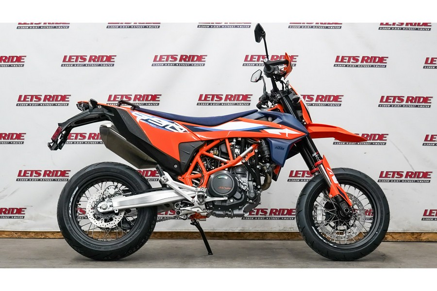 2024 KTM 690 SMC R