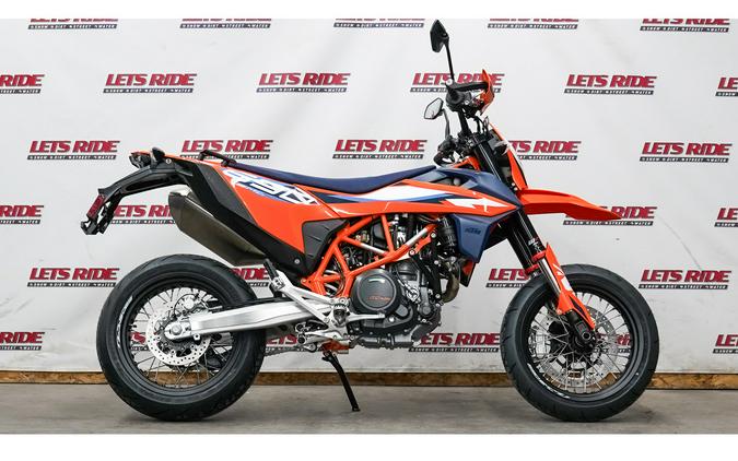 2024 KTM 690 SMC R