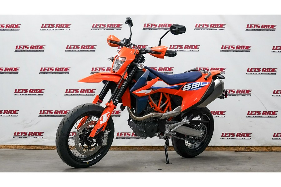 2024 KTM 690 SMC R