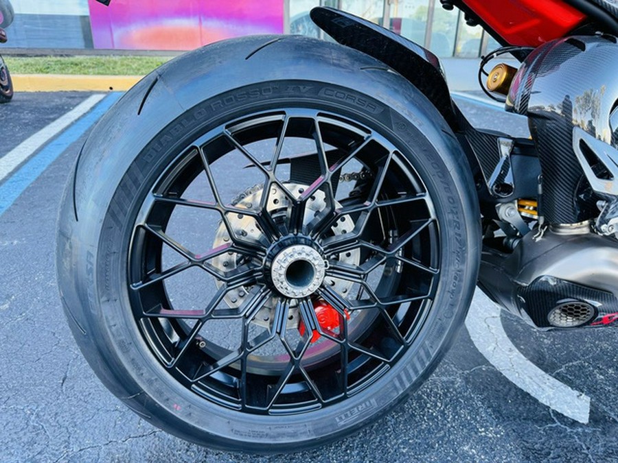 2023 Ducati Streetfighter V4 Lamborghini Livery