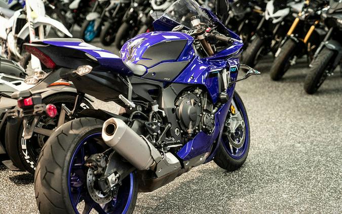 2025 Yamaha YZF R1