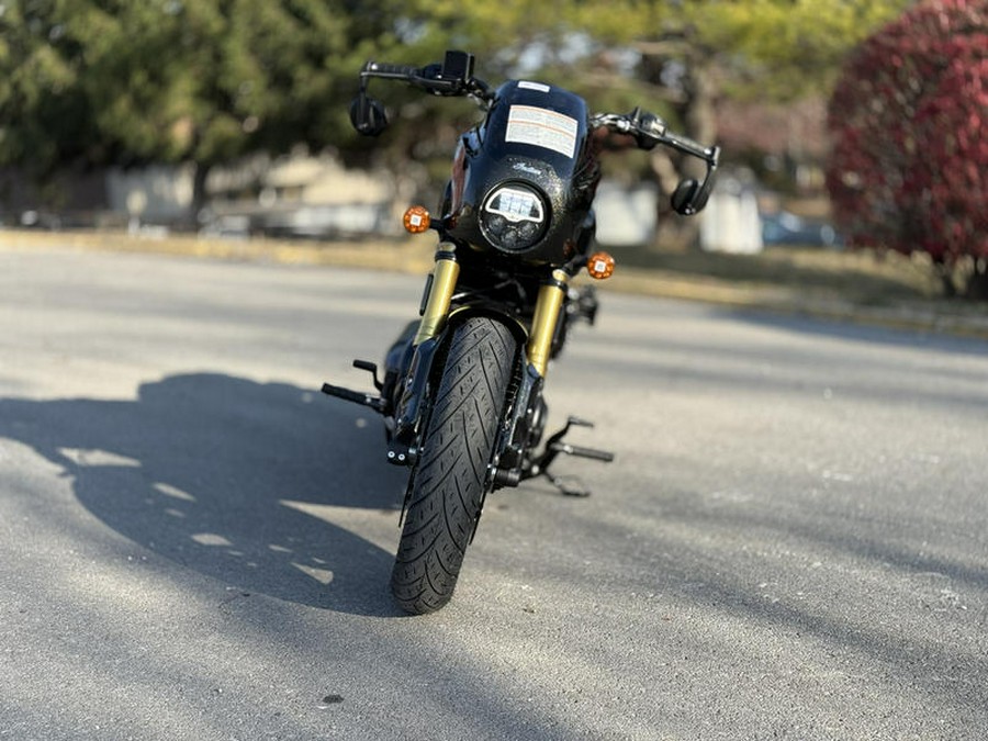 2026 Indian Motorcycle® 101 Scout® Black Crystal with Super Graphite