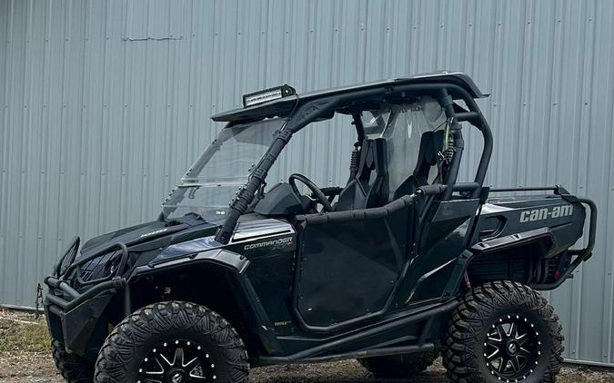 2017 Can-Am® Commander™ XT-P™ 1000