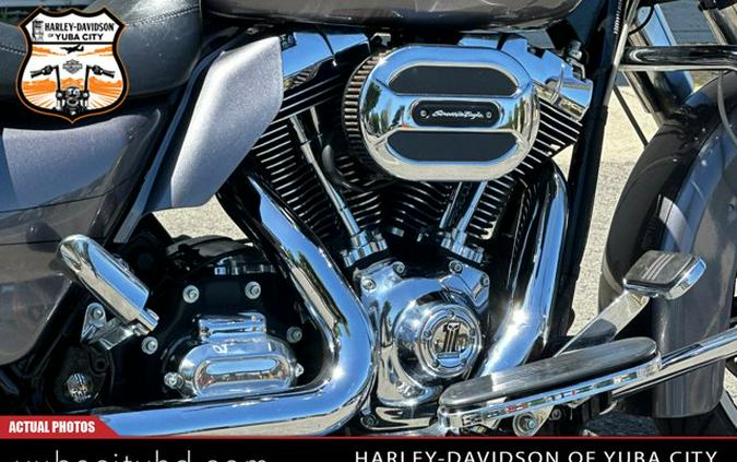 2015 Harley-Davidson FLHXS