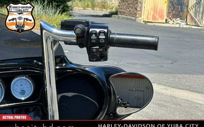 2015 Harley-Davidson FLHXS