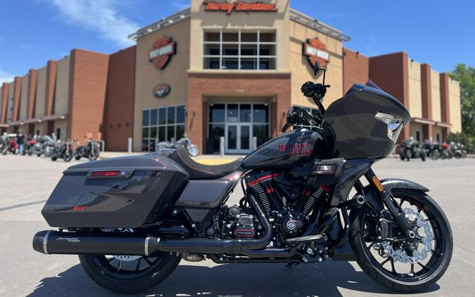 2026 Harley-Davidson® FLTRXSTSE CVO Road Glide ST Inferno Gray