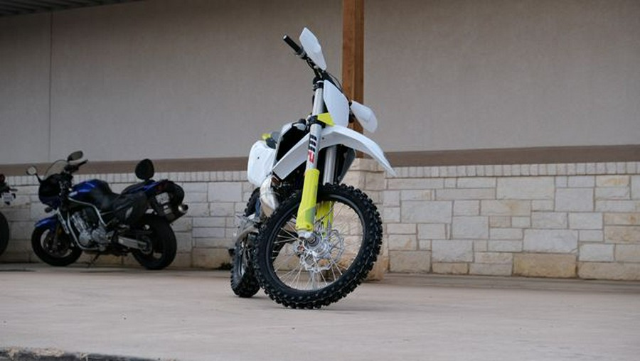 New 2024 HUSQVARNA TX 300 WHITE