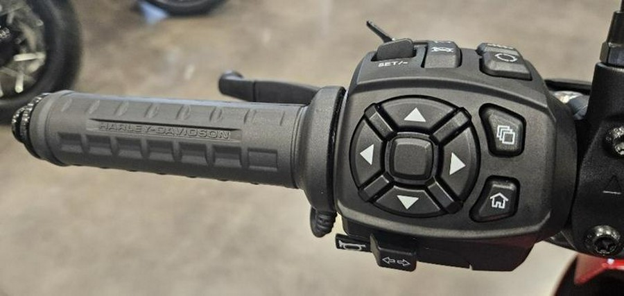 2025 Harley-Davidson® RA1250ST - Pan America® 1250 ST