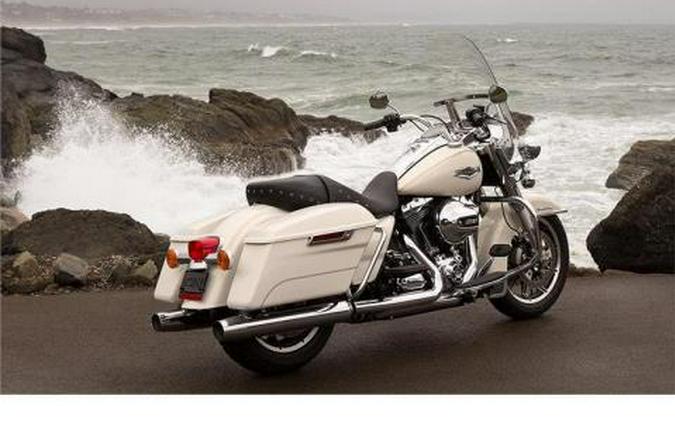 2015 Harley-Davidson Road King®