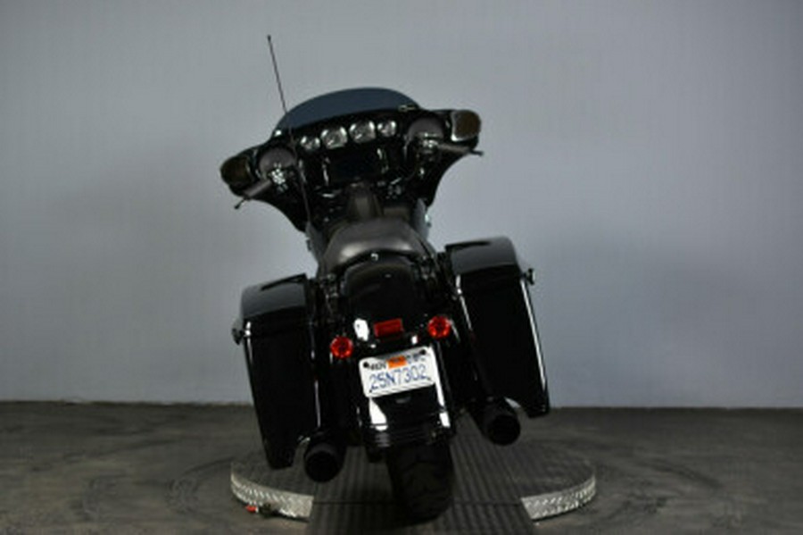 2022 Harley-Davidson Street Glide Special