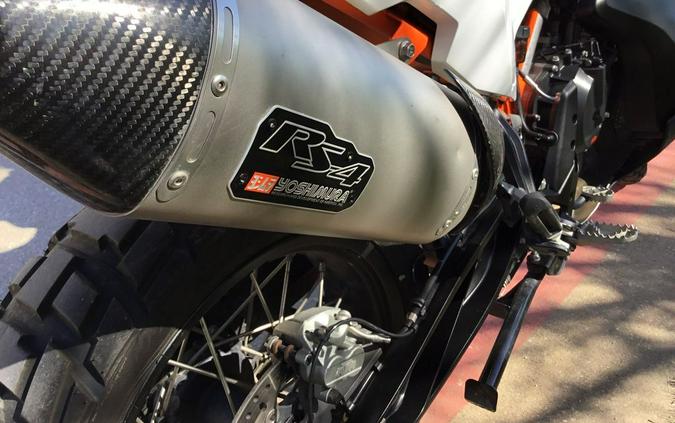 2022 KTM 890 Adventure R