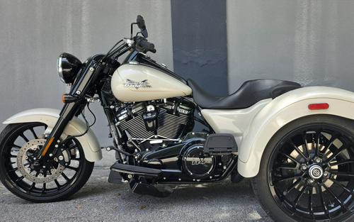 2023 Harley-Davidson Freewheeler