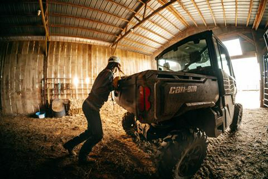 2027 Can-Am Defender DPS CAB HD10