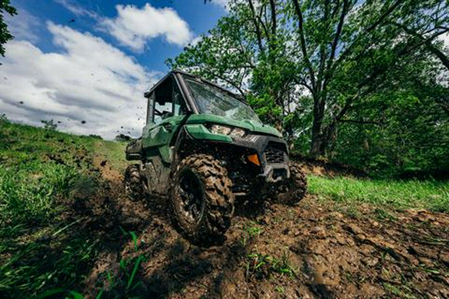 2027 Can-Am Defender DPS CAB HD10