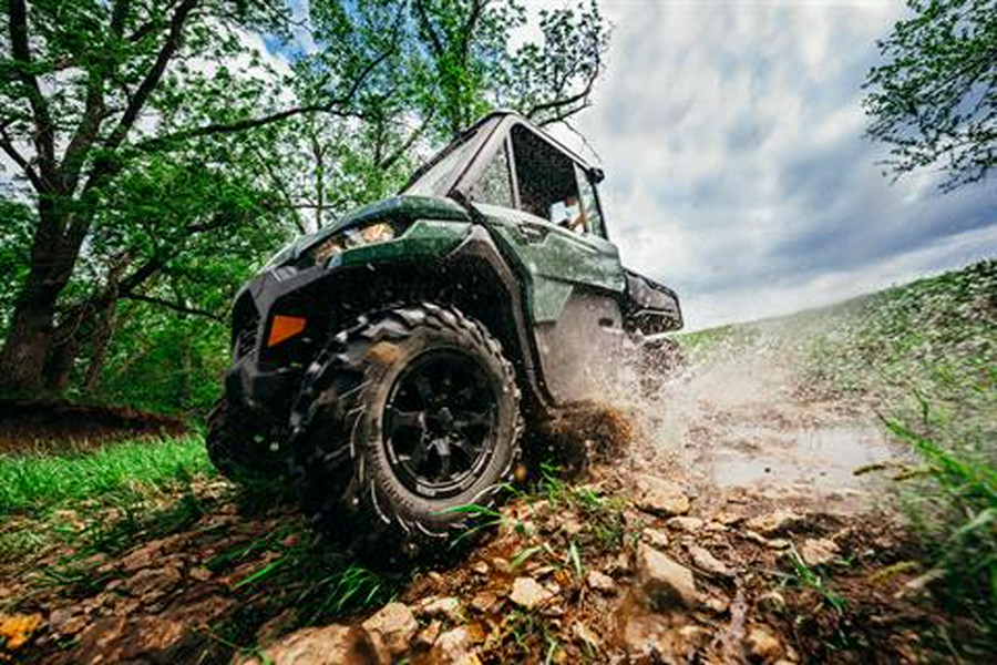 2027 Can-Am Defender DPS CAB HD10