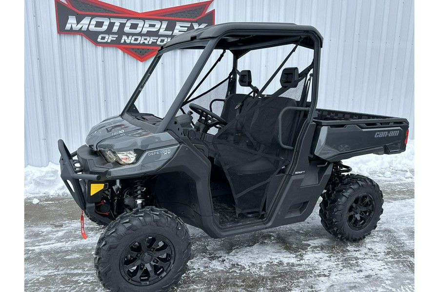 2024 Can-Am DEFENDER XT HD10