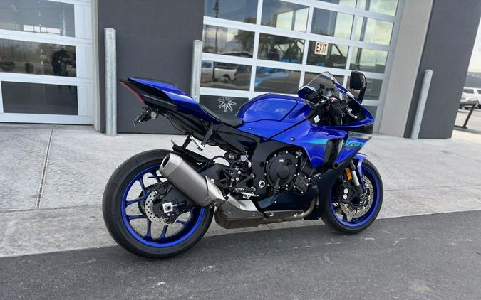 2024 Yamaha YZF-R1