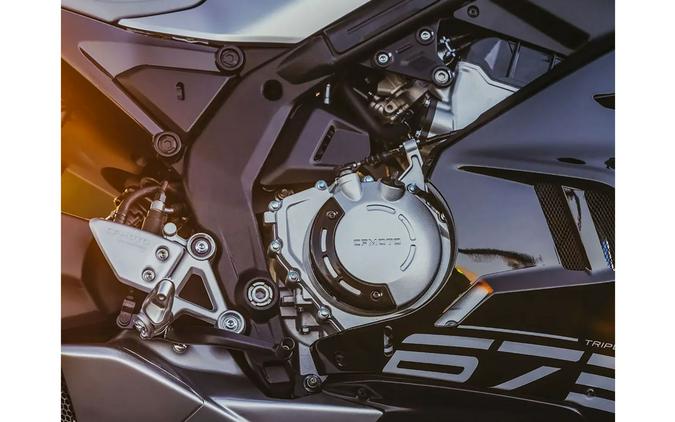 2025 CFMOTO 675SS