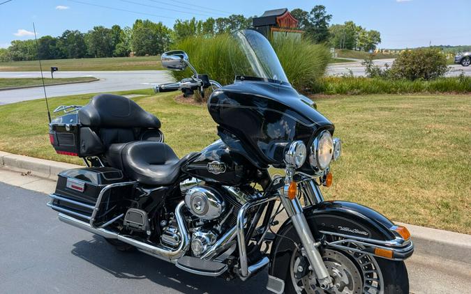 2010 Harley-Davidson Electra Glide® Ultra Classic® Vivid Black