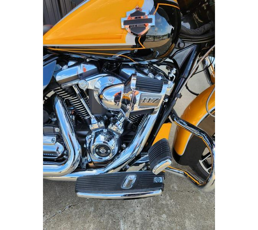 2022 Harley-Davidson® FLHXSE - CVO™ Street Glide®