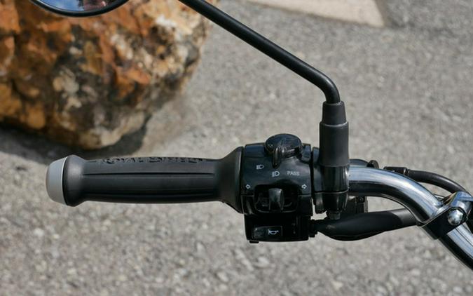 2025 Royal Enfield Super Meteor 650 Astral Black