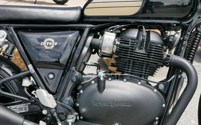 2025 Royal Enfield Super Meteor 650 Astral Black