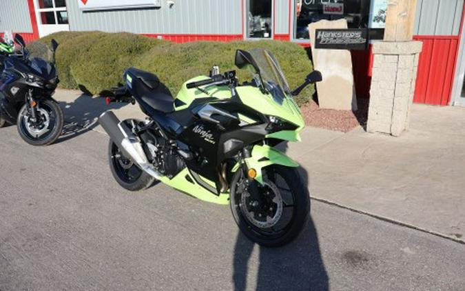 2026 Kawasaki Ninja® 500 ABS
