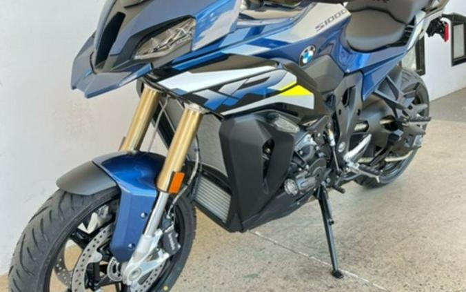 2024 BMW S 1000 XR Gravity Blue Metallic