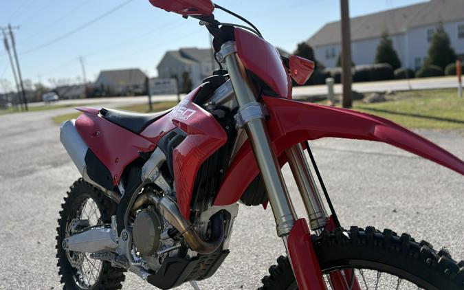 2026 Ducati Desmo450 EDX