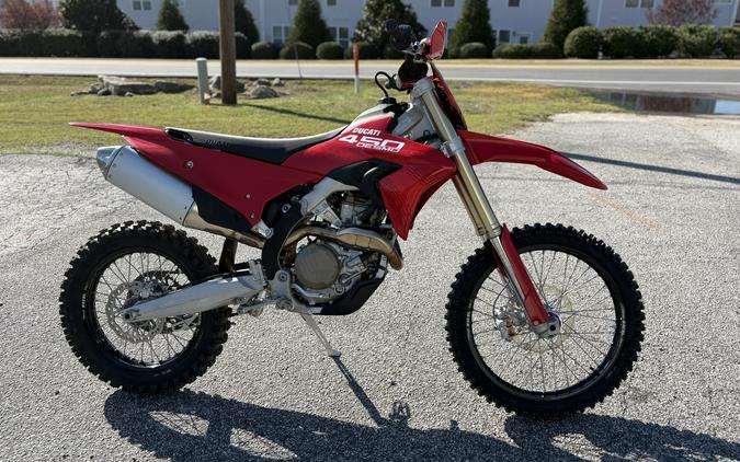 2026 Ducati Desmo450 EDX
