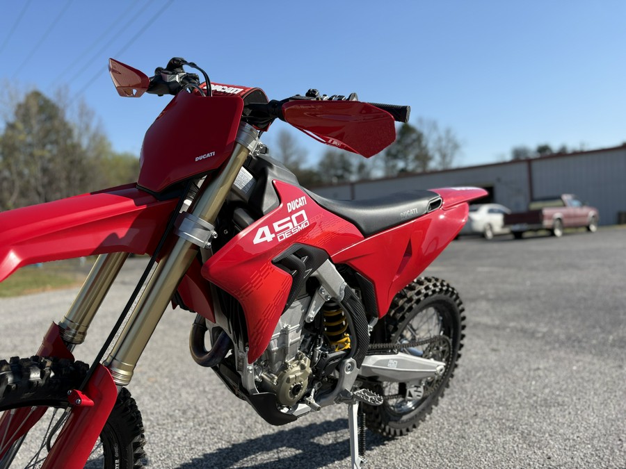 2026 Ducati Desmo450 EDX