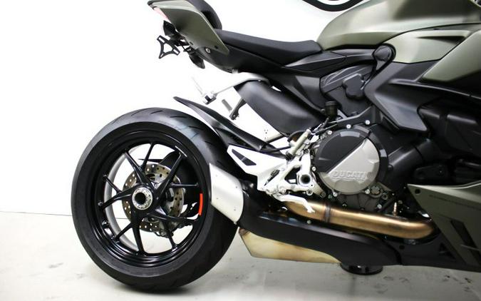 2025 Ducati Streetfighter V2