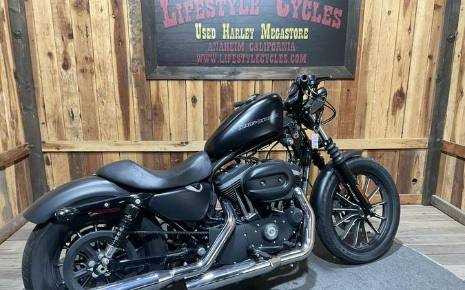 2010 Harley-Davidson® XL883N - Sportster® Iron 883™