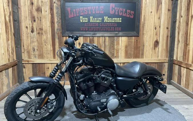 2010 Harley-Davidson® XL883N - Sportster® Iron 883™