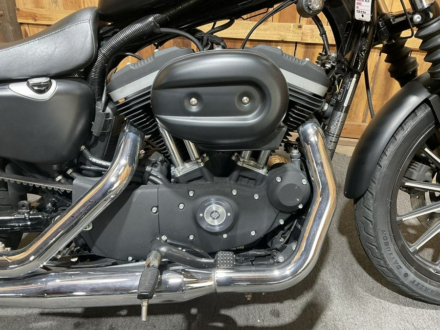 2010 Harley-Davidson® XL883N - Sportster® Iron 883™