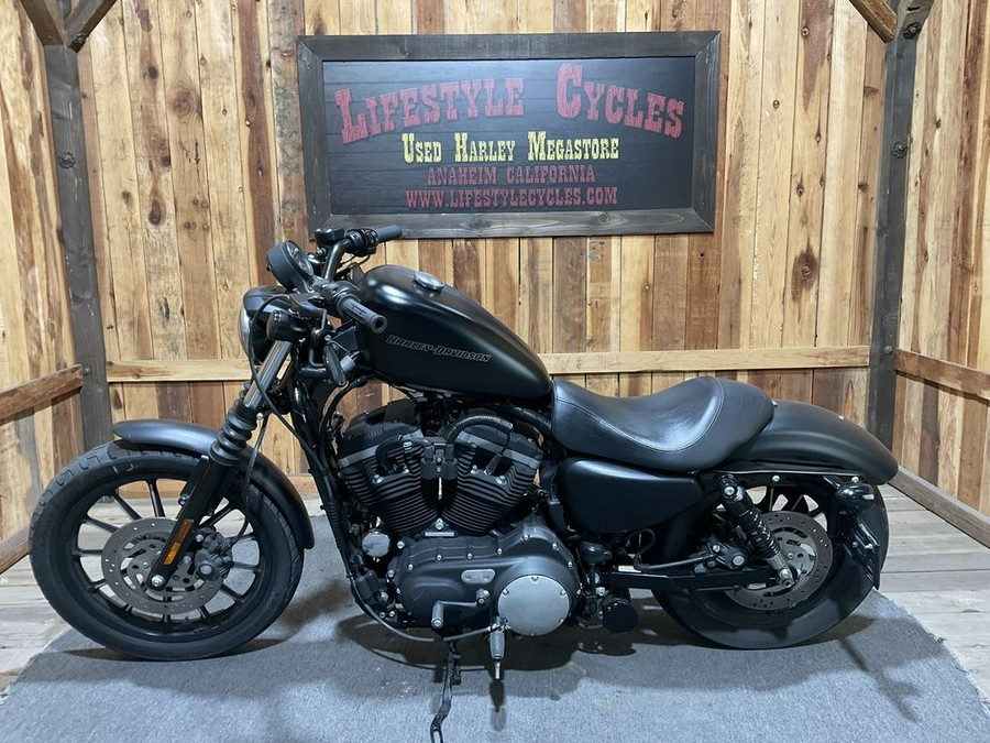 2010 Harley-Davidson® XL883N - Sportster® Iron 883™