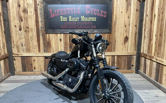 2010 Harley-Davidson® XL883N - Sportster® Iron 883™