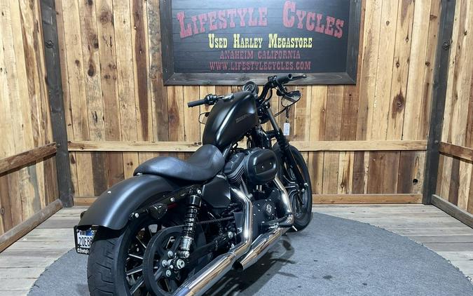 2010 Harley-Davidson® XL883N - Sportster® Iron 883™