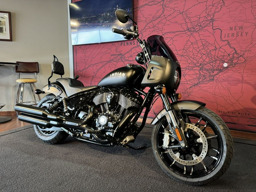 2023 Indian Motorcycle® Sport Chief Black Smoke